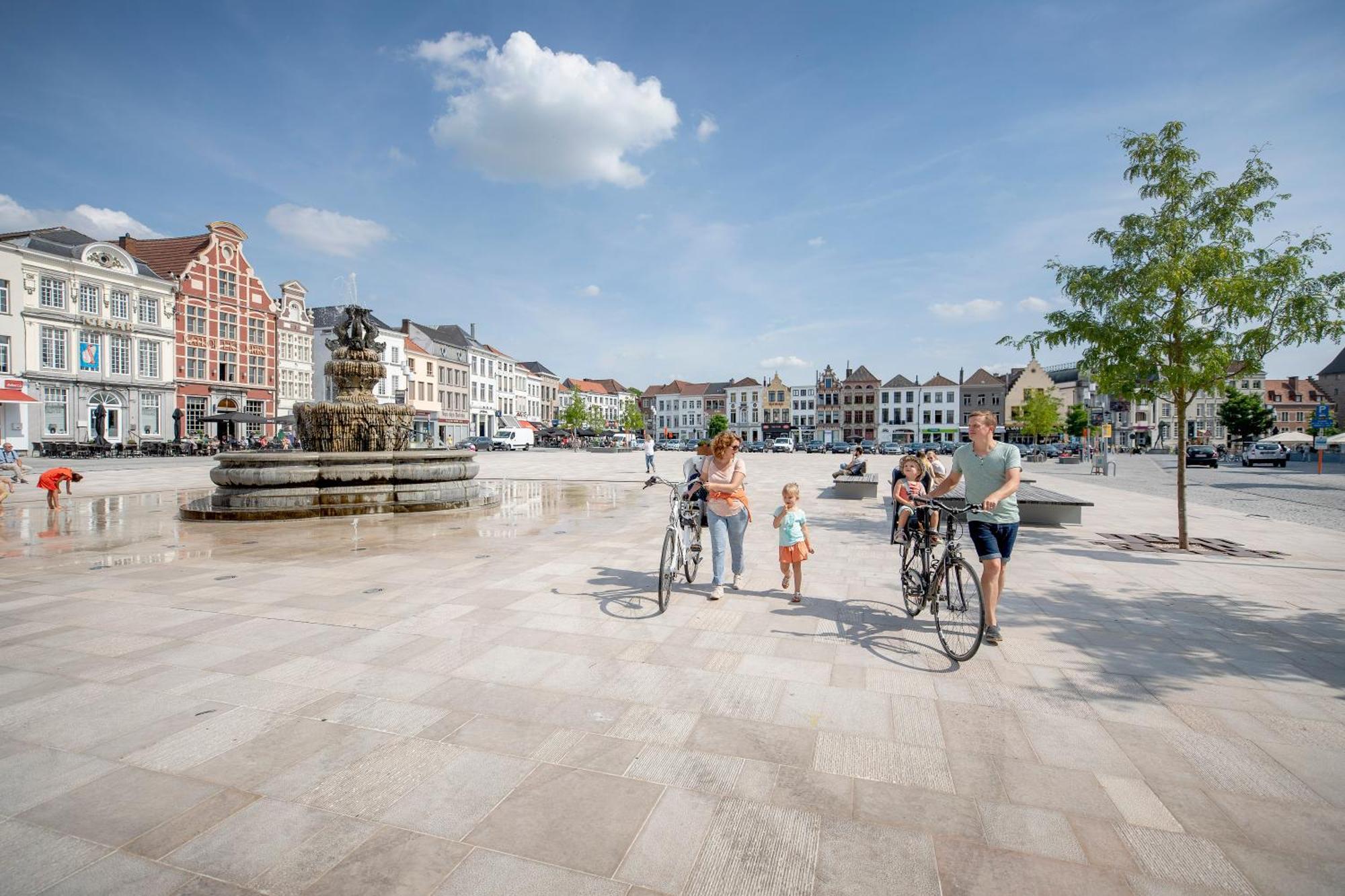 Leopold Hotel Oudenaarde Exteriör bild